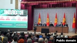 Президент Садыр Жапаров 19-февралда Ысык-Көл облусунун Балыкчы шаарында жергиликтүү тургундар менен жолугушту. 