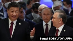 Кытай, Орусия, Өзбекстандын лидерлери Тяньцзинде өткөн ШКУ саммити маалында. 1-сентябрь, 2025-жыл. 