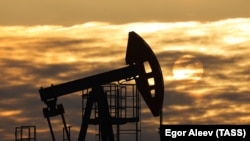 У проєкті йдеться, що G7 працює над низкою варіантів, які включають нові заходи щодо ключових економічних секторів - енергетики, фінансів та військової промисловості