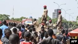 Dobrovoljci u Niameju 19. avgusta 2023. godine, tokom registracije za potencijalnu mobilizaciju za podršku oružanim snagama Nigera nakon vojnog udara