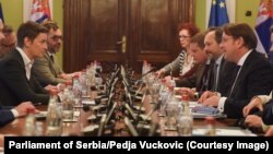 Poslednjeg dana boravka u Beogradu, komesar EU za susedsku politiku i proširenje Oliver Varhelji (Varhelyi) sastao se sa predsednicom Skupštine Srbije Anom Brnabić i drugim predstavnicima parlamenta, 15. maja 2024.