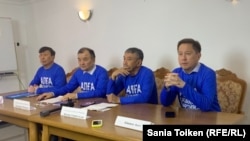 «Алга, Казакстандын» активисттери