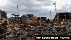 Grad Vajima (Wajima) na zapadu Japana najteže je pogođen zemljotresom.Ssamo u tom gradu stradalo je 69 ljudi. Na fotografiji: ruševine nakon zemljotresa, 5. januar 2024. 