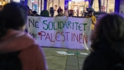 “Liri e drejtësi për Palestinën”: Dhjetëra njerëz marshojnë në Prishtinë 