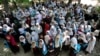 Avganistanske učenice pohađaju osnovnu školu na otvorenom u okrugu Khogjani u istočnoj provinciji Nangarhar. 