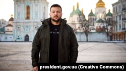 Predsednik Ukrajini Volodimir Zelenski na Sofijskom trgu u Kijevu čestita građanima Dan jedinstva UKrajine, 22. januar 2024.