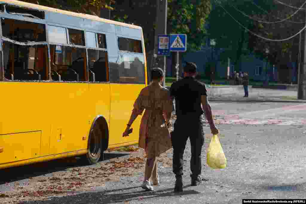 За словами міністра внутрішніх справ Ігоря Клименка, основні жертви події перебували в автотранспорті чи переходили дорогу, а також повертались із церкви
