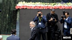 مسعود پزشکیان در مجلس برای مراسم تحلیف خود