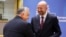 Premierul ungar Viktor Orbán (stânga) și președintele Consiliului European, Charles Michel (dreapta). Ungaria va prelua de pe 1 iulie președinția rotativă a Consiliului European, iar președintele său permanent, Charles Michel, va candida la europarlamentarele din această vară.