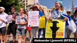 تصویری از تجمع طرفداران الکسی ناوالنی در مونته‌نگرو