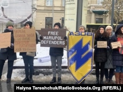 Рідні військовополонених зібрались на загальноукраїнську акцію «Не мовчи! Полон вбиває!». Львів, 10 грудня 2023 року