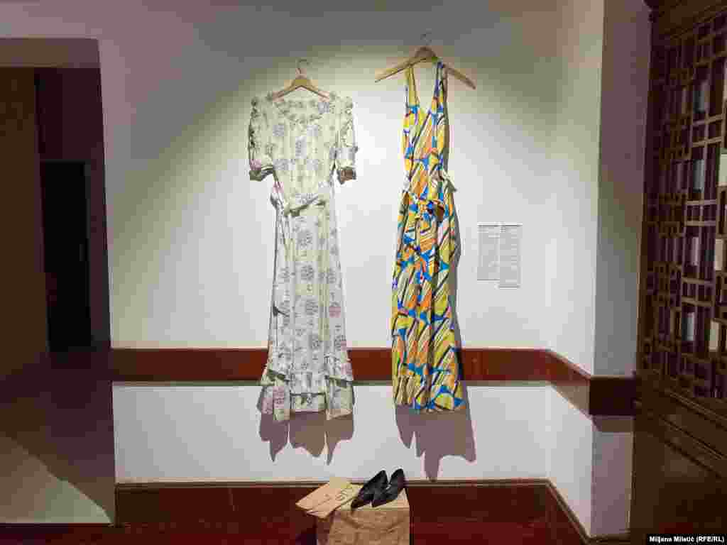 Muzej su 2006. osmislili Dražen Grubišić i Olinka Vištica. Nastao je iz ličnog iskustva prekida, kaže za Radio Slobodna Evropa (RSE) Dražen Grubišić. Kada putuju po svetu, sakupljaju priče lokalno, a izložba u tom mestu bude spoj postojećih i novih predmeta. Na fotografiji: Mamine lične stvari - priča iz Poljske &nbsp;