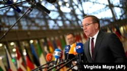 Nemački ministar odbrane Boris Pistorijus pred ministarski sastanak EU u Briselu, 14. novembar 2023.