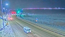 Nadzorne kamere zabeležile kolonu vozila koja napušta zatvor nakon smrti Navaljnog