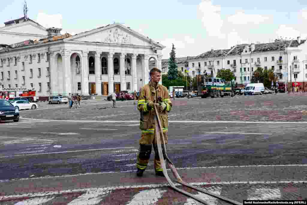 Серед постраждалих 12-річна дівчинка, яку терміново доставляють реанімобілем до Києва. Вона у важкому стані