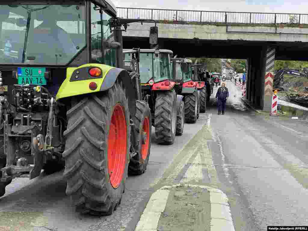Subotički paori su blokirali grad do daljnjeg, odnosno do ispunjenja zahteva
