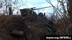 Підбита техніка на колишніх російських позиціях неподалік с. Роботине