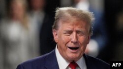 Доналд Тръмп говори пред медиите по време на процеса срещу него за тайните плащания към порноактрисата Сторми Даниълс в замяна на мълчанието ѝ за връзката им преди години, Манхатън, Ню Йорк, 30 април 2024 г.