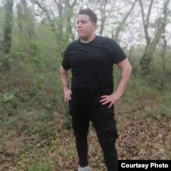 علی‌نقی رحمتی، پیش از قطع پایش