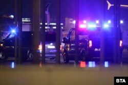 Бус на "Съдебна охрана" взе Илиян Тодоров след кацането му на летище София и го откара в Централния софийски затвор.