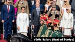 Tisztavatás a Kossuth téren 2023. augusztus 20-án. A képen Novák Katalin, Szalay-Bobrovniczky Kristóf és Böröndi Gábor