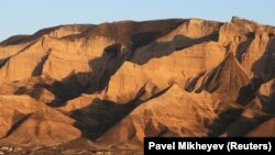 Pogled nad Maili Si u podnožju planina, 23. oktobra 2019.