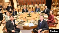 A G7-csoport külügyminiszterei a karuizavai találkozón 2023. április 16-án