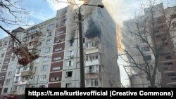 Під обстріл потрапили два дев’ятиповерхових житлових будинки