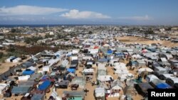 خیمه های فلسطینی های بیجا شده در اثر عملیات نظامی اسرائیل از نوار غزه در شهر رفح