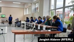 Бир мандаттуу Баткен шайлоо округундагы добушканалардын бири.