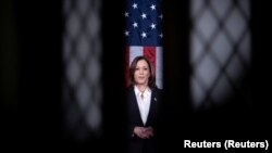 Numită de Joe Biden ca posibilă succesoare a sa din partea Partidului Democrat la alegerile prezidențiale, Kamala Harris are doar patru săptămâni să-și convingă colegii că merită această șansă.