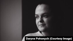 Українська біженка Алла Тюріна, Ґетеборг, Швеція. Фото Daryna Pohonych з проєкту «War has no colours», лютий 2023 року