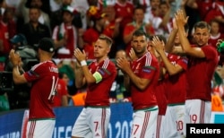 Mađarski igrači na utakmici sa Belgijom, na Evropskom prvenstvu 2016, Tuluz, Francuska