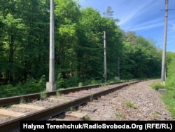 Колія, якою у 1943 році везли євреїв у Белжець