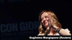 Italijanska premijerka i liderka Fratelli D'Italia (Braća Italije) Giorgia Meloni na završnom događaju izborne kampanje za izbore za Evropski parlament, na Piazzi del Popolo, u Rimu, Italija, 1. juna 2024. 