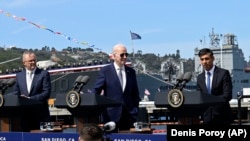 Premijer Australije Anthony Albanese, američki predsjednik Joe Biden i britanski premijer Rishi Sunak na predstavljanju sporazuma AUKUS u San Diegu, SAD, 13. marta 2023.