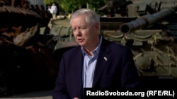 Ліндсі Ґрем під час візиту до Києва, 26 травня 2023 року