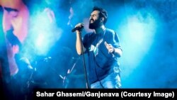 Iranski pevač Mehdi Yarrahi (na fotografiji) uhapšen je zbog pesme u kojoj peva protiv obaveznog nošenja hidžaba
