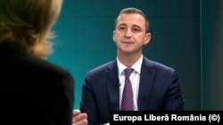 La 38 de ani, Alfred Simonis a devenit săptămâna trecută, unul dintre cei mai tineri președinți ai Camerei Deputaților. Va rămâne în această funcție cel puțin până în luna septembrie, însă liderul deputaților PSD spune că își dorește să păstreze postul și după această dată.