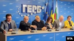Бойко Борисов даде брифинг в присъствието на цялото ръководство на партията си.