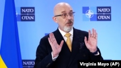 Ministrul ucrainean al Apărării, Oleksii Reznikov a răspuns la intrebările jurnaliștilor în timpul unei întâlniri NATO de la Bruxelles pe 15 iunie. 