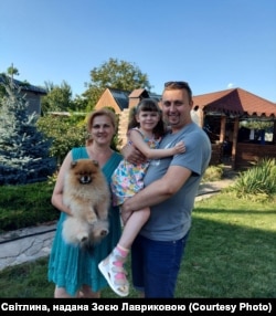 Ангеліна у новій родині Лаврикових