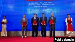 Документтерге кол коюу салтанаты. Үрүмчү, 26-июнь, 2024-жыл. 