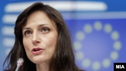 Вицепремиерът и министър на външните работи Мария Габриел.