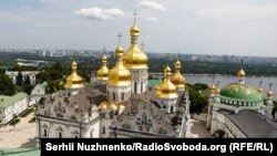 Lavra Kiev-Pecersk, mănăstire devenită terenul confruntării dintre autoritățile Ucrainei invadate de ruși și clerul ortodox fidel Moscovei. 
