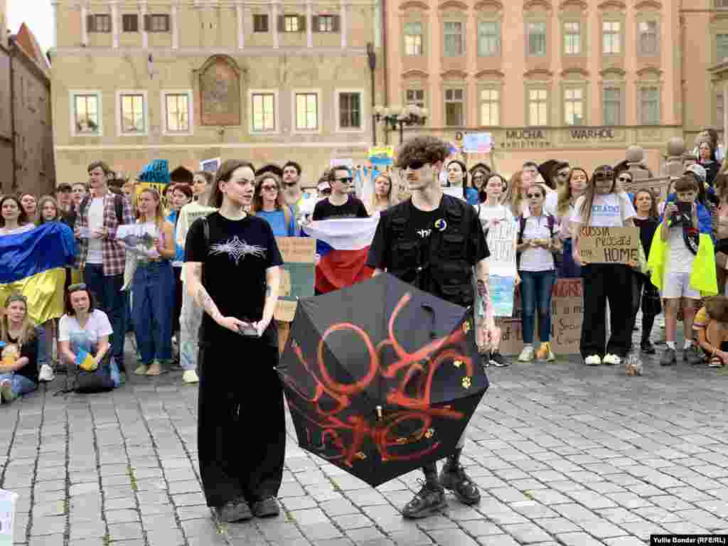  Серед меседжів, які поширювали, були заклики зупинити екоцид, зупинити війну РФ проти України &nbsp; &nbsp; &nbsp; 