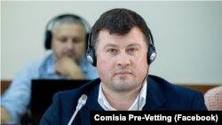 Audiat pe 19 iulie, Iulian Muntean nu a pomenit că ar avea vreun dosar penal și nici nu a fost întrebat despre asta de membrii comisiei