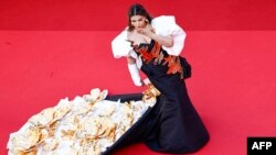 فرش قرمز جشنوارۀ کن ۲۰۲۴ از نگاه عکاسان خبری