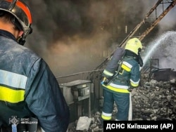 Гасіння пожежі на Трипільській ТЕС під Києвом. Наслідки російської ракетної атаки. 11 квітня 2023 року