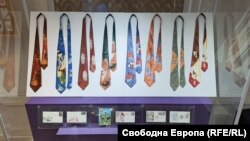 Вратовръзки по дизайн на Дали